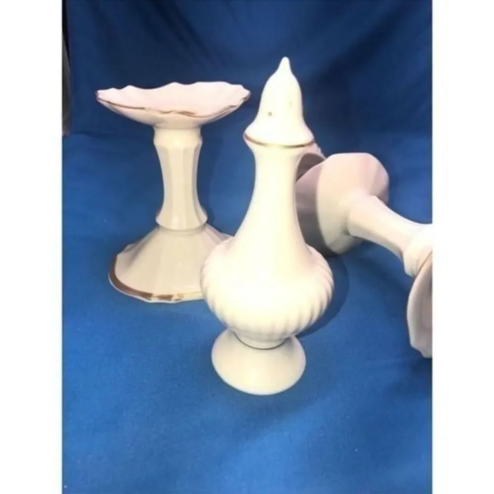 Lenox salt and pepper, 2 candle stick holders 4 Pc off white & gold trim ceramic